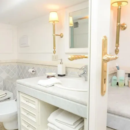 Luxury Private Pool Apartment Rome